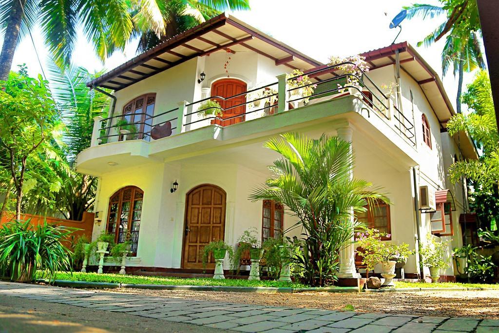 Holiday Nest Bed & Breakfast Wadduwa Eksteriør billede
