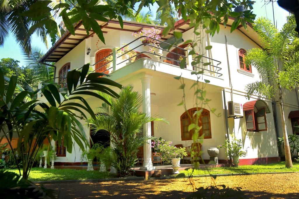 Holiday Nest Bed & Breakfast Wadduwa Eksteriør billede