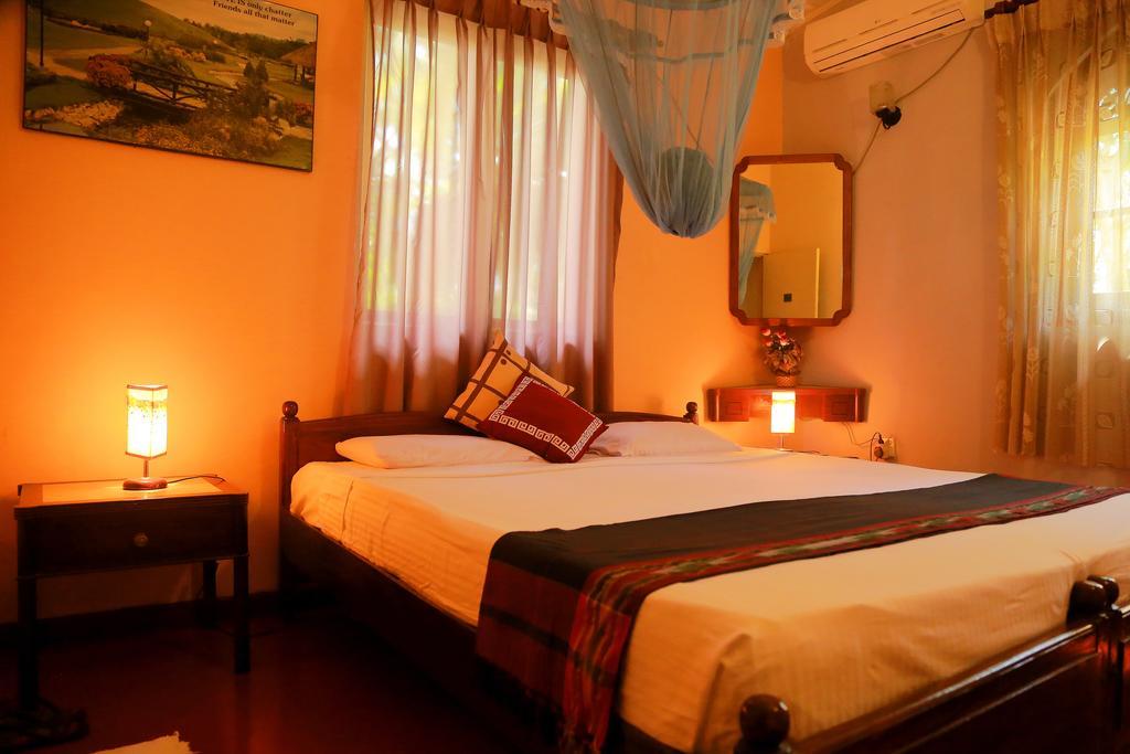 Holiday Nest Bed & Breakfast Wadduwa Eksteriør billede